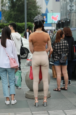 HK2401-101-米色紧身裤